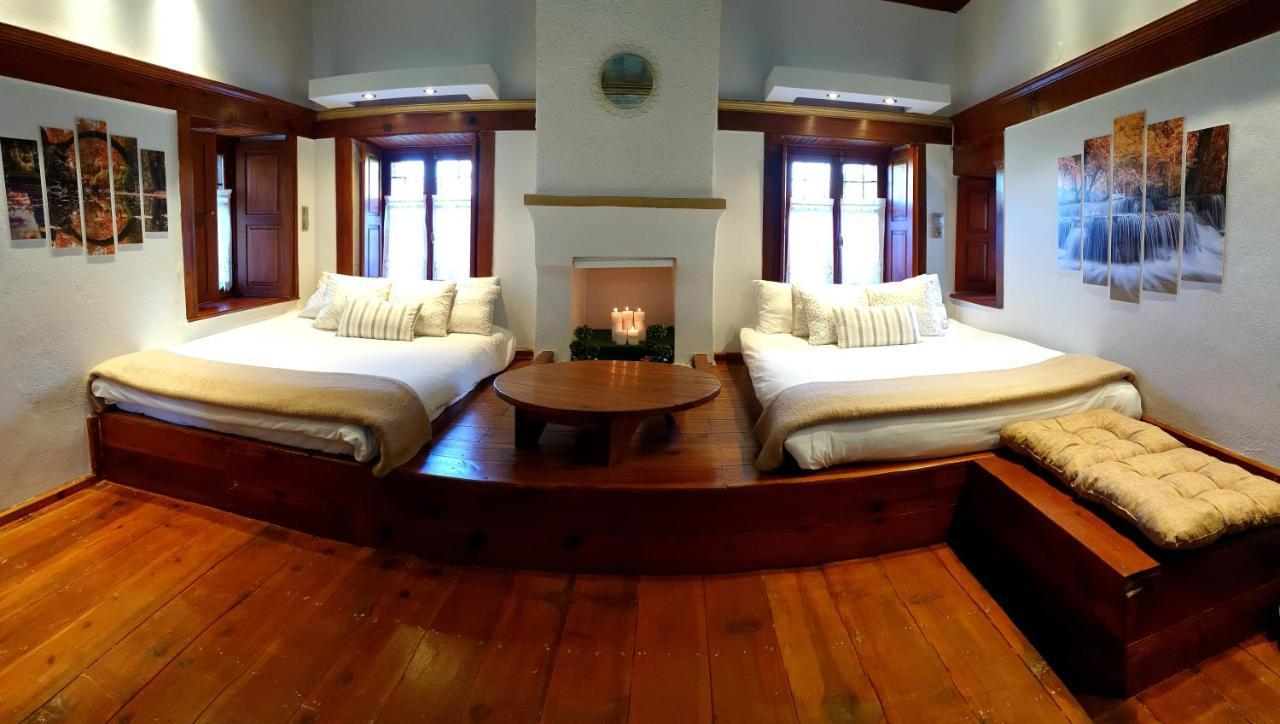 Astraka Guesthouse I Pápingo Eksteriør bilde